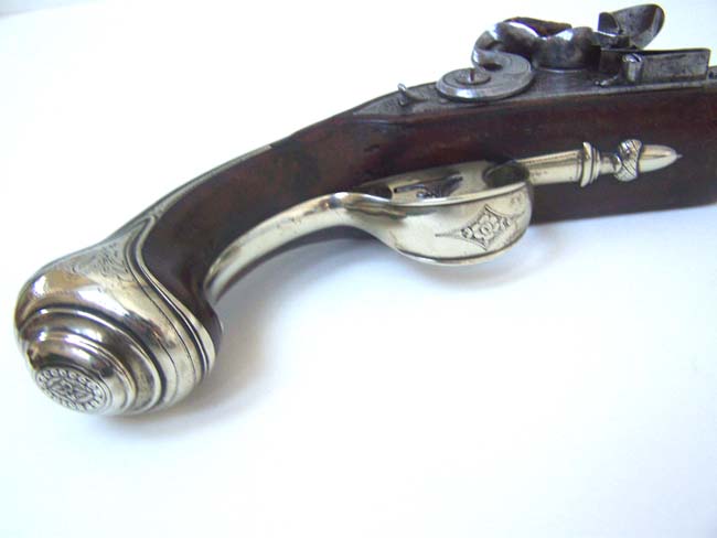 An EXCEPTIONALLY RARE  British Flintlock 'Paktong' Mounted Four Barrelled Naval Volley Pistol circa 1775 — image 8